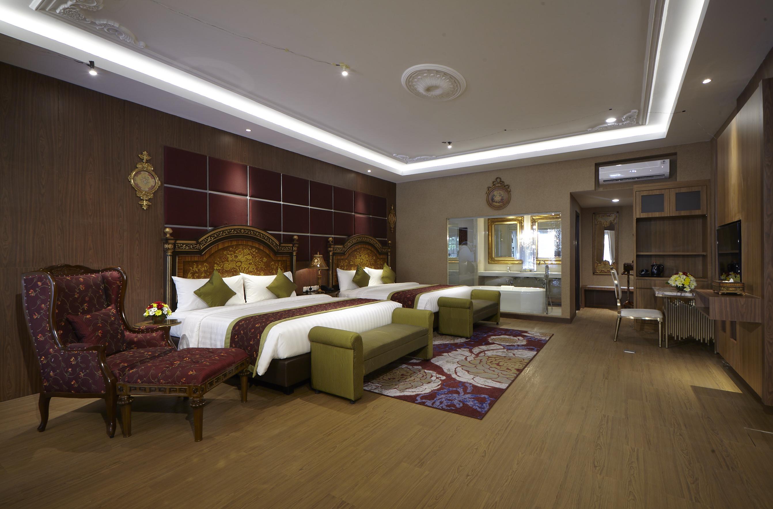 Ramada Suites By Wyndham Solo Экстерьер фото