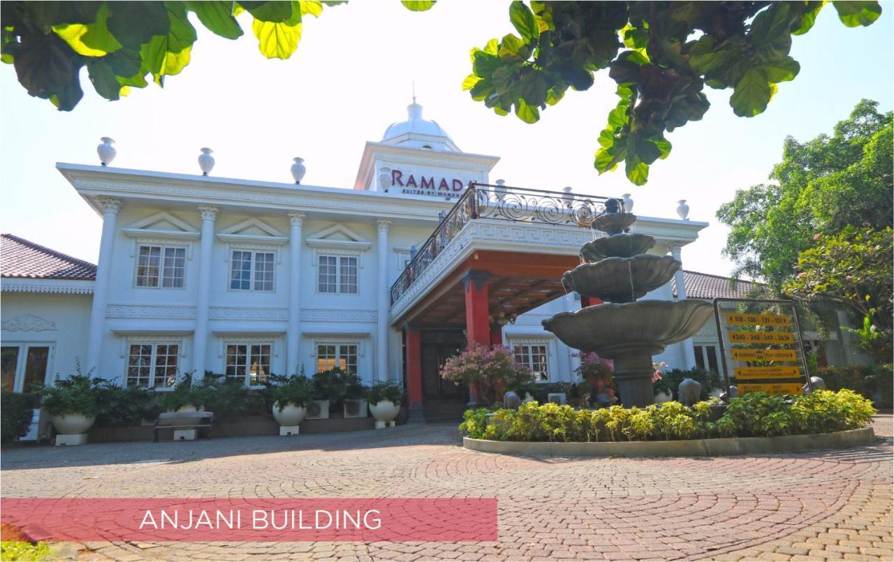 Ramada Suites By Wyndham Solo Экстерьер фото